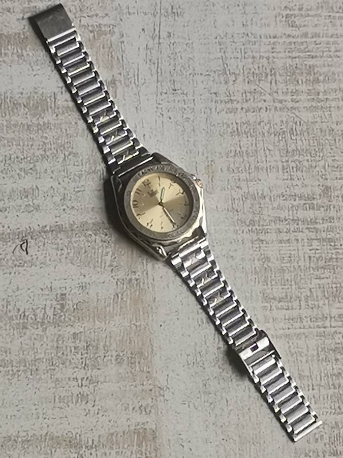 MENS DUMONT 200M WATCH WITH ROTATING BEZEL IN EXCELLENT WORKING