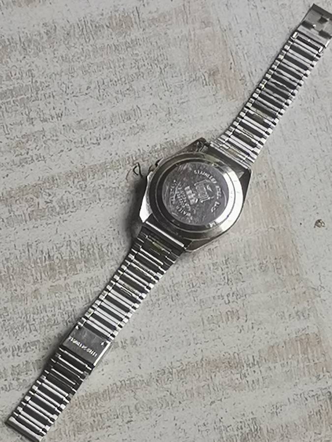 MENS DUMONT 200M WATCH WITH ROTATING BEZEL IN EXCELLENT WORKING