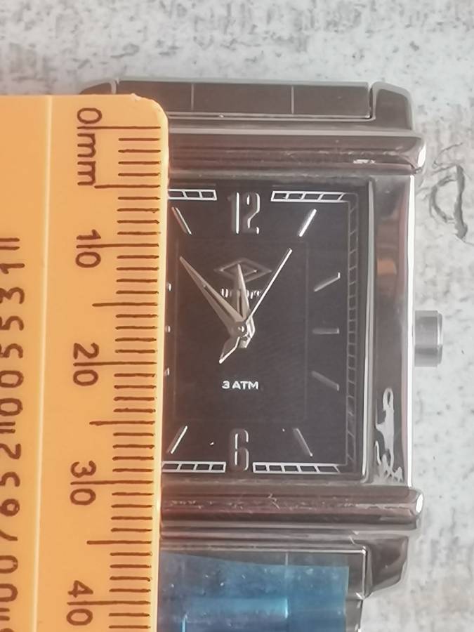 MENS UMBRO WATCH IN EXCELLENT WORKING CONDITION