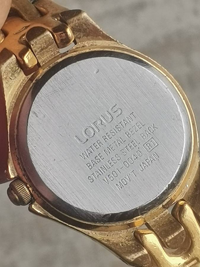 LADIES LORUS GOLD PLATED WATCH IN EXCELLENT WORKING CONDITION