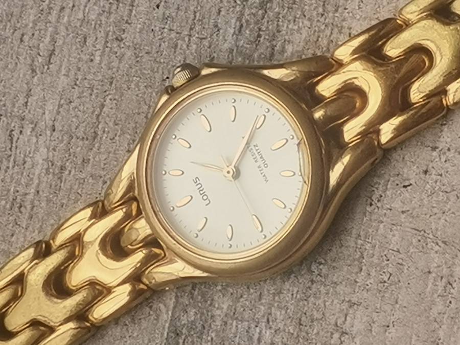 LADIES LORUS GOLD PLATED WATCH IN EXCELLENT WORKING CONDITION