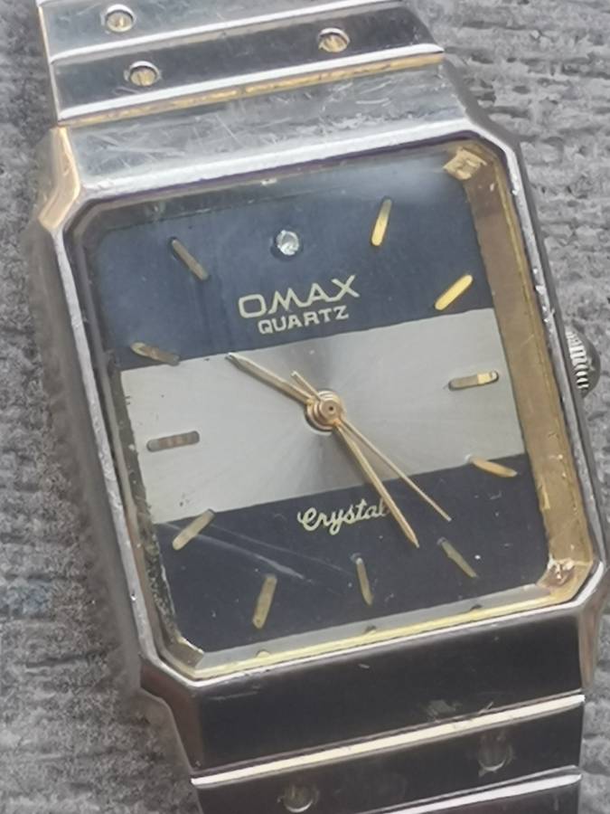 VINTAGE OMAX MENS WATCH IN EXCELLENT WORKING CONDITION