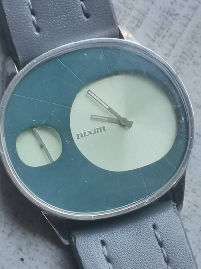 MENS NIXON STAR STRUCK WATCH IN EXCELLENT WORKING CONDITION