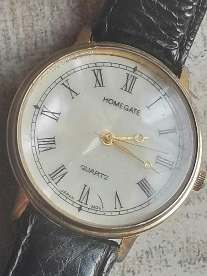 MENS MID-SIZE WATCHES ALL IN EXCELLENT WORKING CONDITION - BIDDING FOR ALL 3 WATCHES
