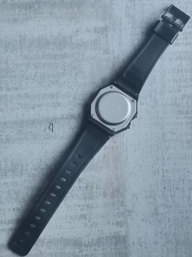 MENS CASIO F-91W DIGITAL ALARM CHRONOGRAPH WATCH IN EXCELLENT WORKING CONDITION - AS NEW