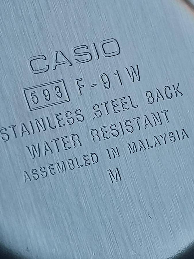 MENS CASIO F-91W DIGITAL ALARM CHRONOGRAPH WATCH IN EXCELLENT WORKING CONDITION - AS NEW