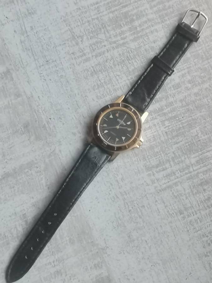 MENS VINTAGE TROPHY WATCH IN EXCELLENT WORKING CONDITION