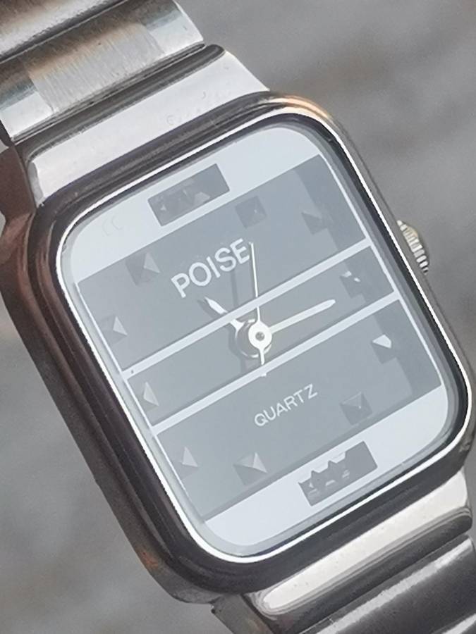 LADIES POISE STAINLESS STEEL WATCH IN EXCELLENT WORKING CONDITION