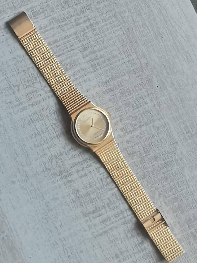 MENS VINTAGE OCCASION GOLD PLATED WATCH IN EXCELLENT WORKING CONDITION