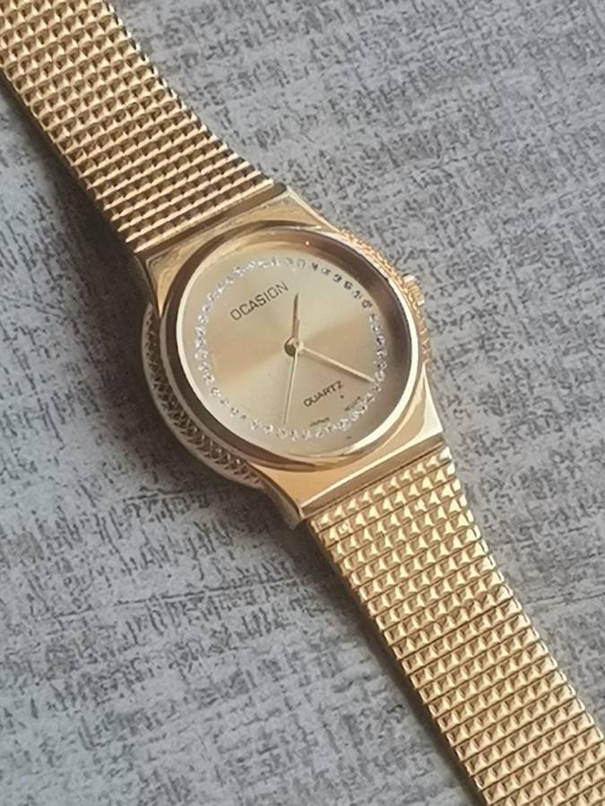 MENS VINTAGE OCCASION GOLD PLATED WATCH IN EXCELLENT WORKING CONDITION