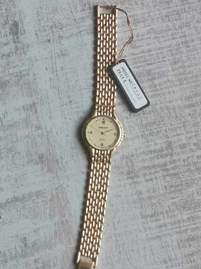 MENS VINTAGE SAKYNO ALL GOLD PLATED WATCH IN EXCELLENT WORKING CONDITION - NEW OLD STOCK