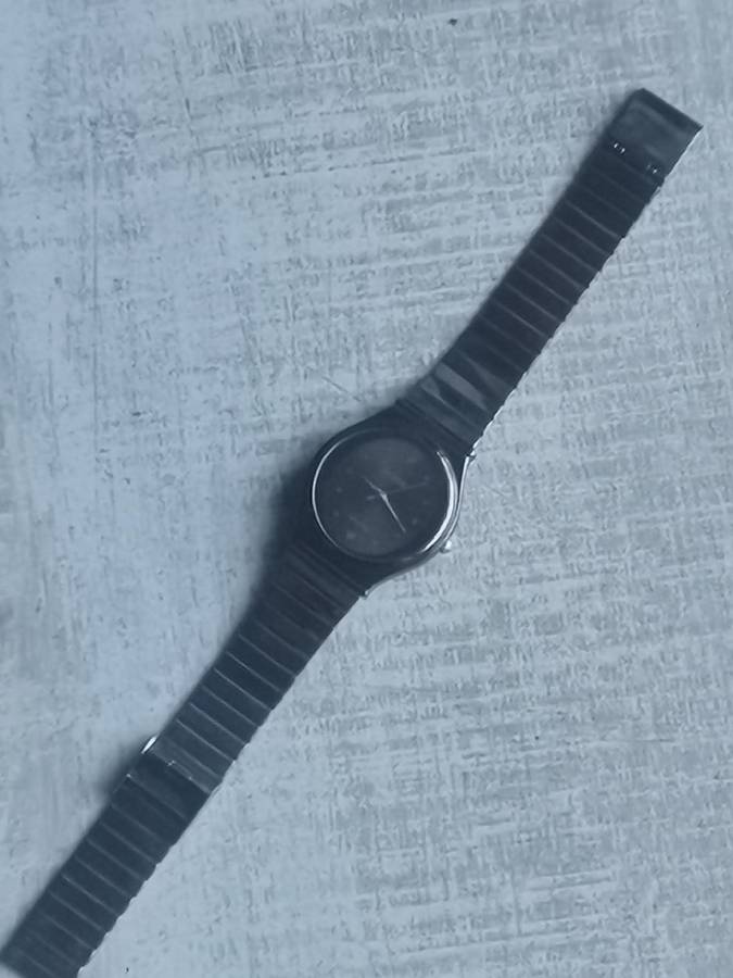LADIES POISE ALL BLACK STAINLESS STEEL WATCH IN EXCELLENT WORKING CONDITION