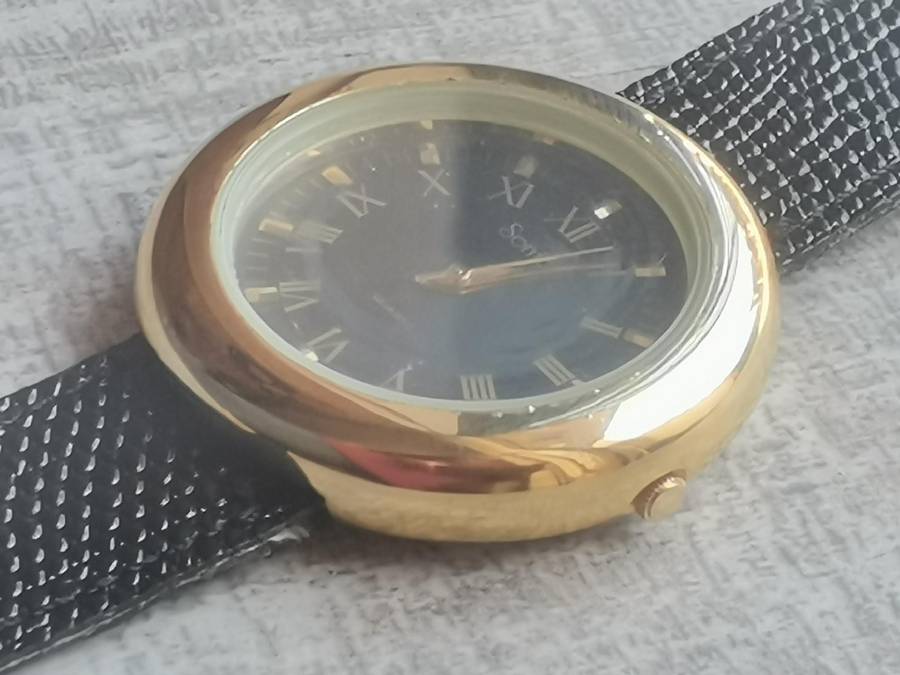 MENS VINTAGE SONIC GOLD PLATED WATCH IN EXCELLENT WORKING CONDITION