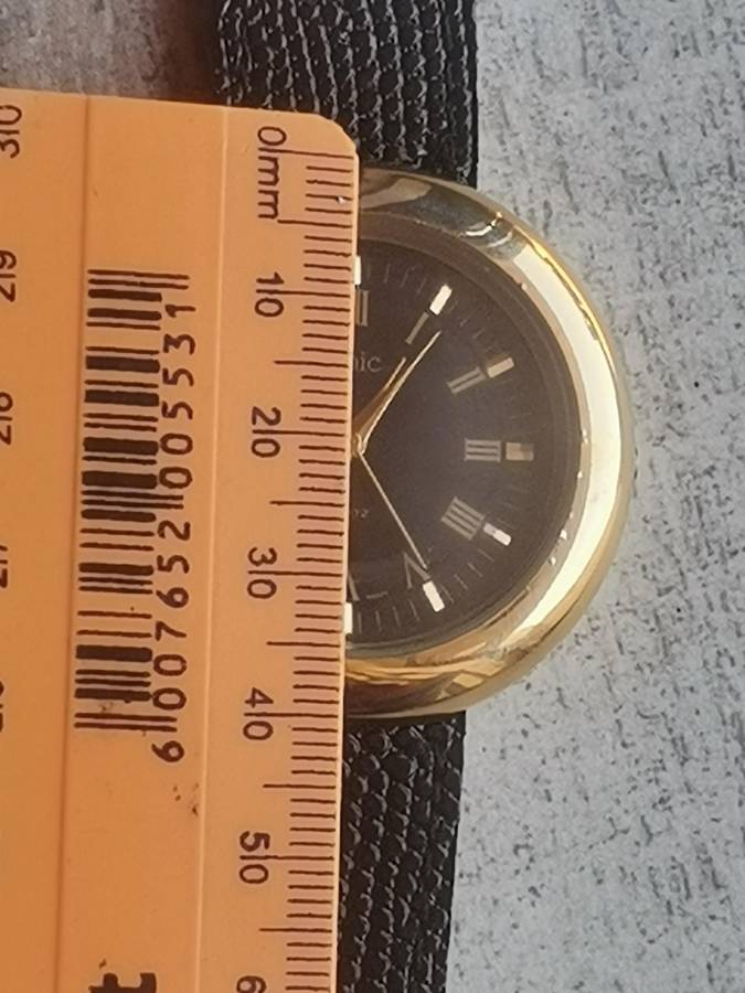 MENS VINTAGE SONIC GOLD PLATED WATCH IN EXCELLENT WORKING CONDITION