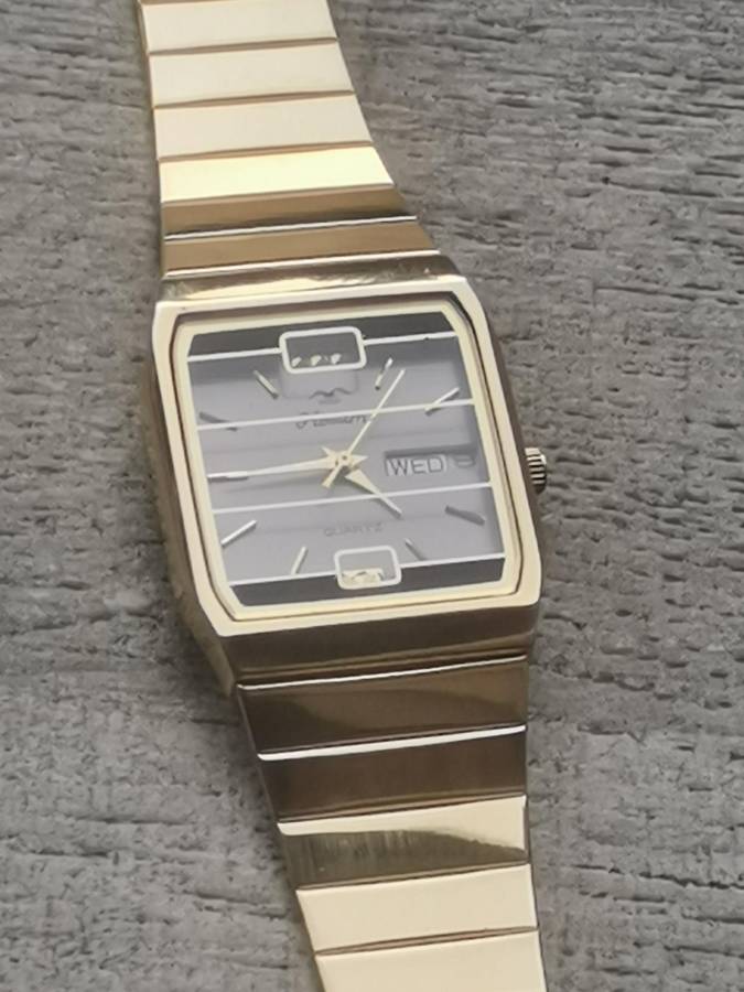 MENS VINTAGE HOSAM GOLD PLATED WATCH IN EXCELLENT WORKING CONDITION