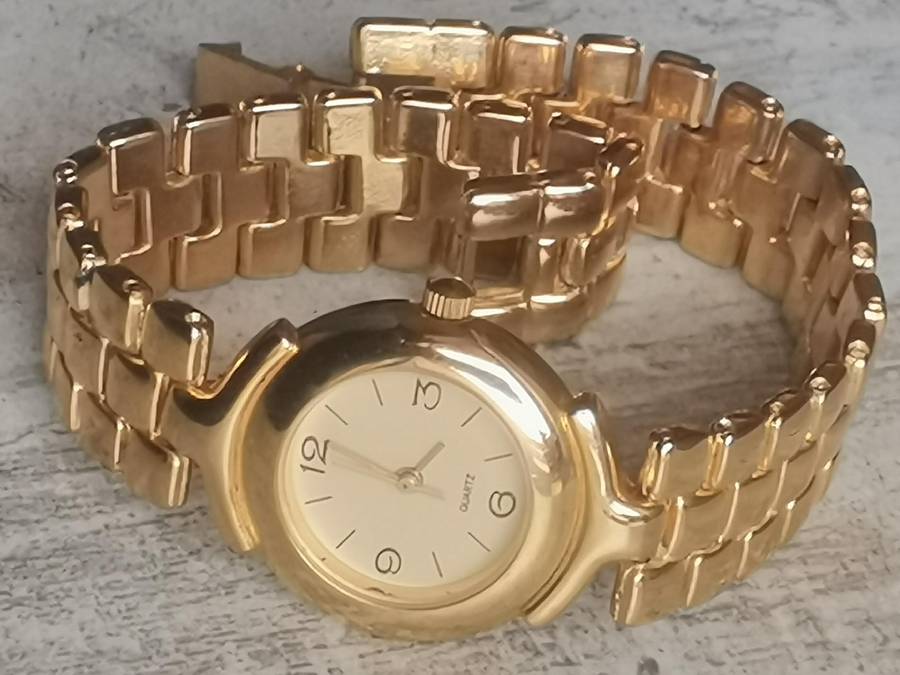 LADIES GOLD PLATED WATCH IN EXCELLENT WORKING CONDITION