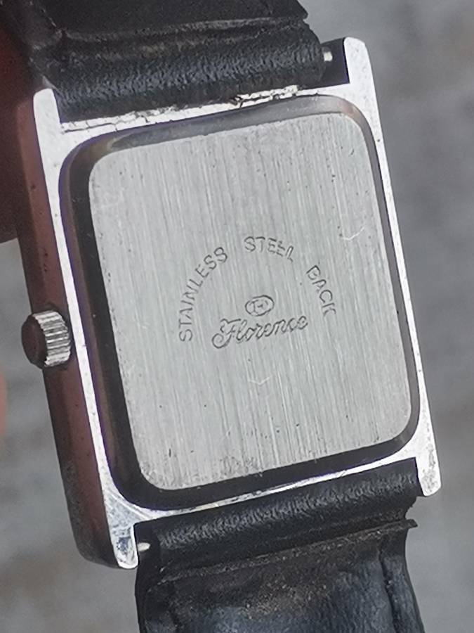 LADIES FLORENCE COLOURFUL WATCH IN EXCELLENT WORKING CONDITION