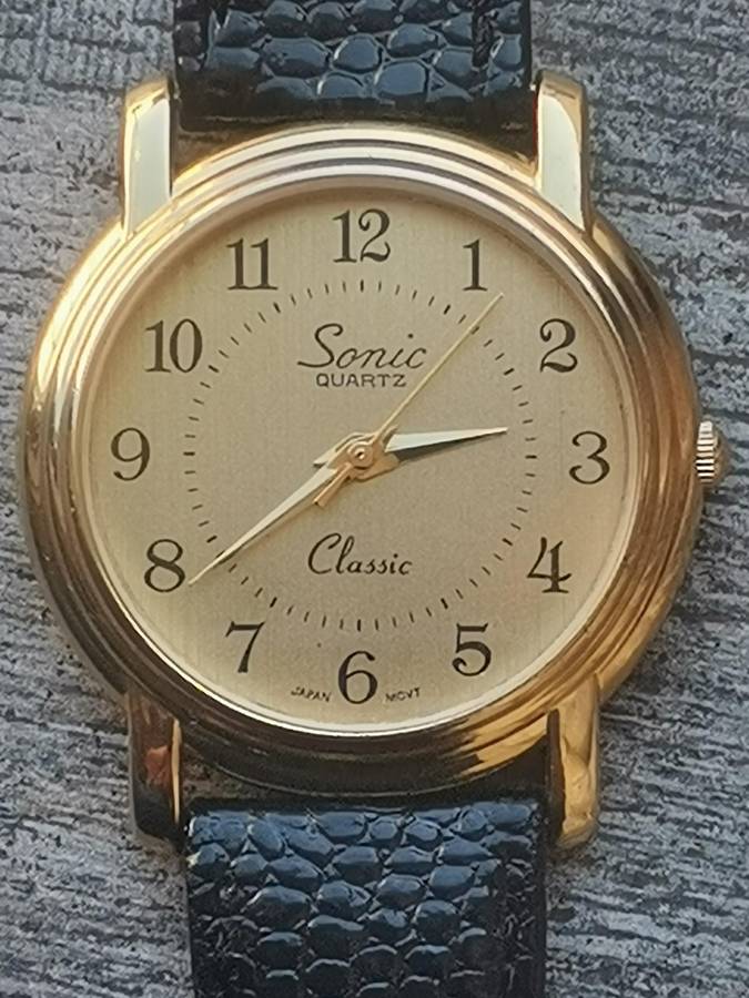 MENS VINTAGE SONIC GOLD PLATED WATCH IN EXCELLENT WORKING CONDITION