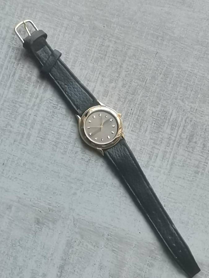 MENS GOLD PLATED POISE WATCH IN EXCELLENT WORKING CONDITION