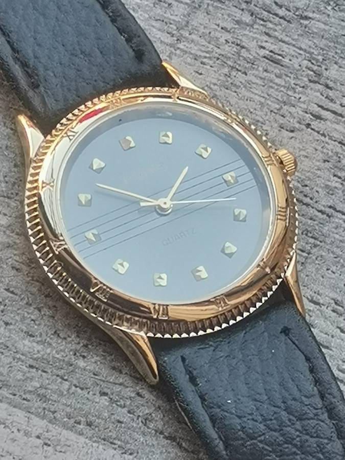 MENS GOLD PLATED POISE WATCH IN EXCELLENT WORKING CONDITION