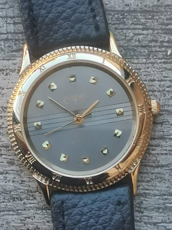 MENS GOLD PLATED POISE WATCH IN EXCELLENT WORKING CONDITION