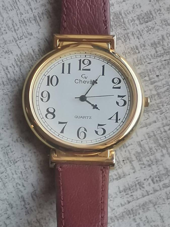 LADIES CHEVAL WATCH WITH HUGE 42MM DIAL IN EXCELLENT WORKING CONDITION