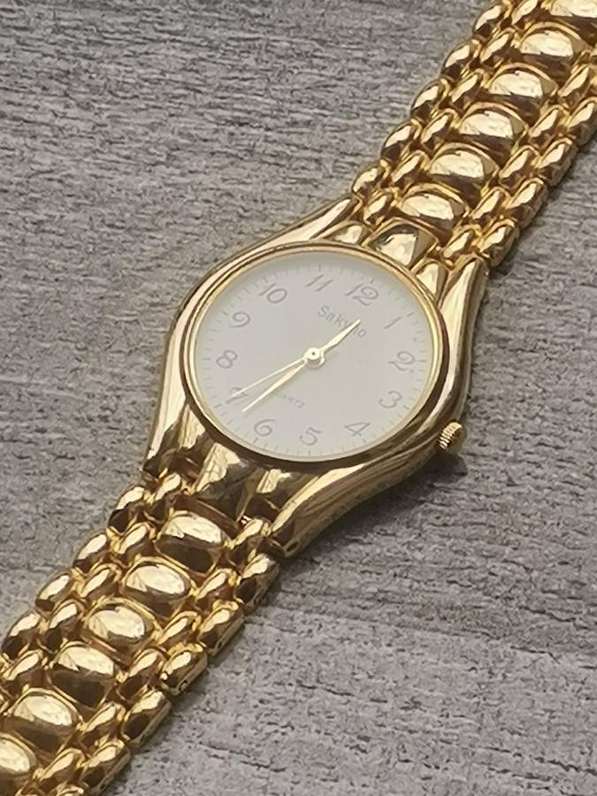 MENS VINTAGE GOLD PLATED SAKYNO WATCH IN EXCELLENT WORKING CONDITION