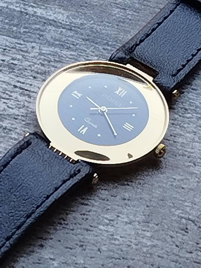 STUNNING AND ELEGANT LADIES POISE GOLD WATCH IN EXCELLENT WORKING CONDITION