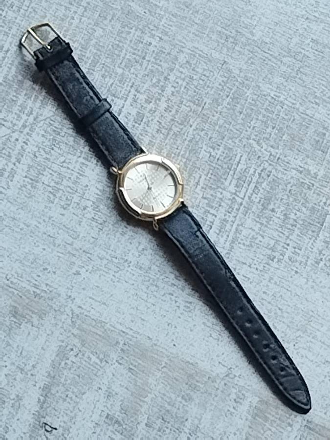 MENS GOLD ROMANO WATCH WITH 2 FREE STRAPS IN EXCELLENT WORKING CONDITION