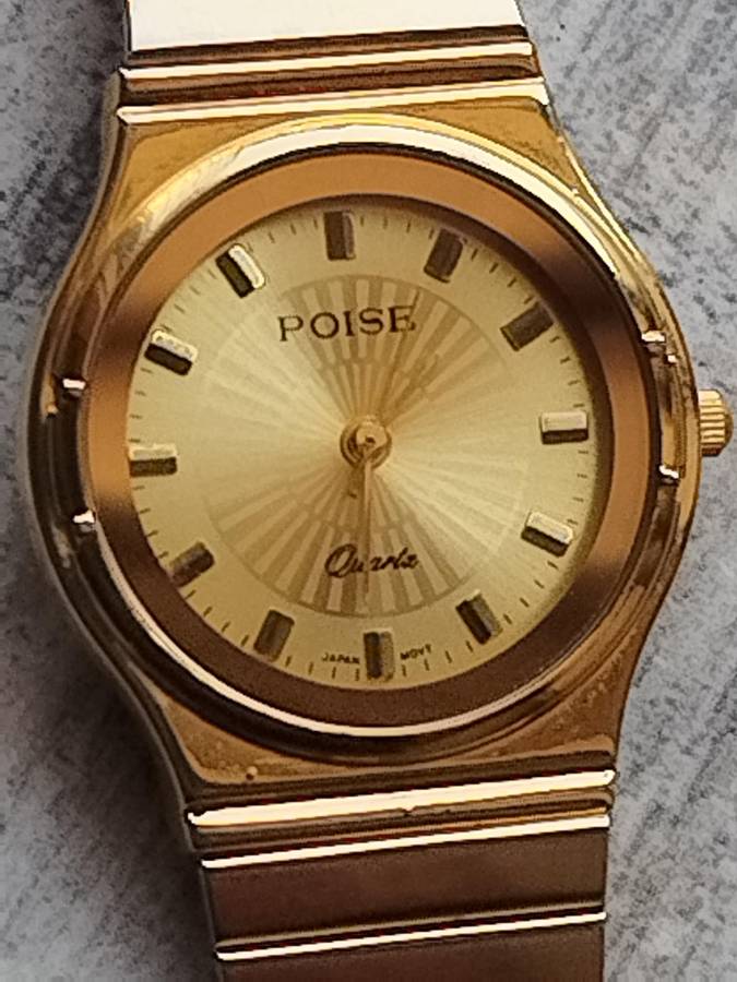 LADIES GOLD POISE WATCH IN EXCELLENT WORKING CONDITION