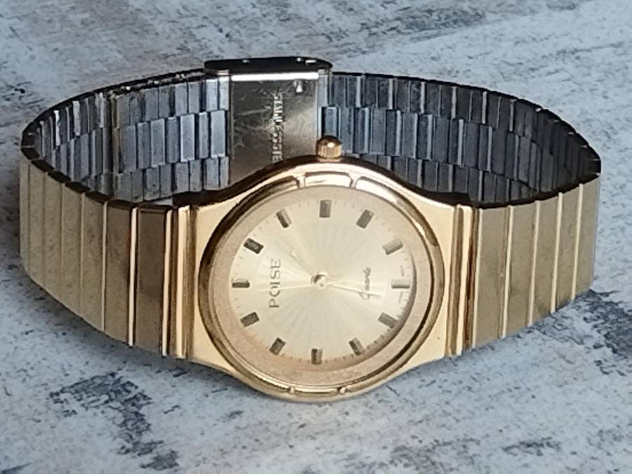 LADIES GOLD POISE WATCH IN EXCELLENT WORKING CONDITION