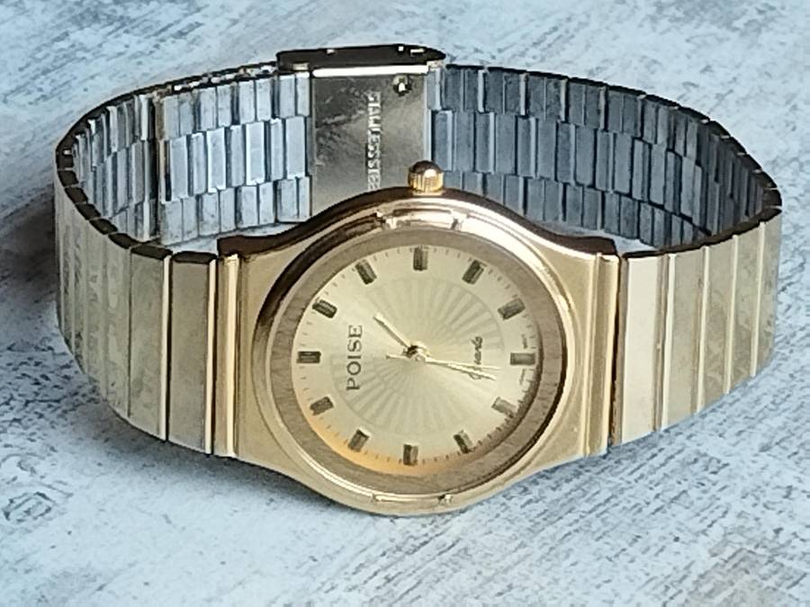 LADIES GOLD POISE WATCH IN EXCELLENT WORKING CONDITION