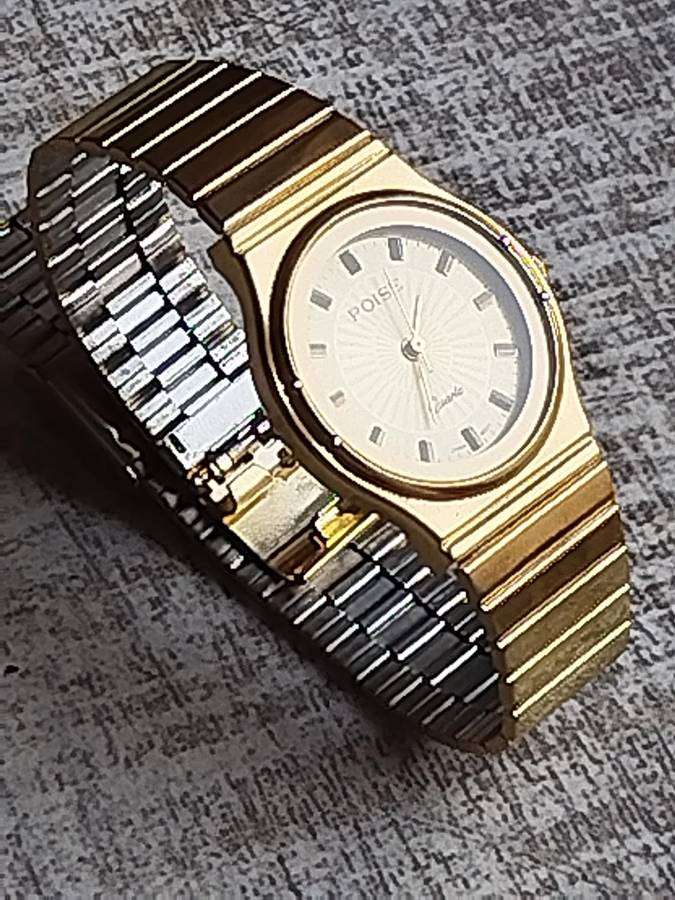 LADIES GOLD POISE WATCH IN EXCELLENT WORKING CONDITION