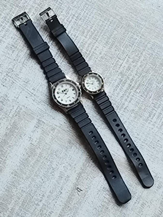 MENS AND LADIES WATCH SET BOTH IN EXCELLENT WORKING CONDITION