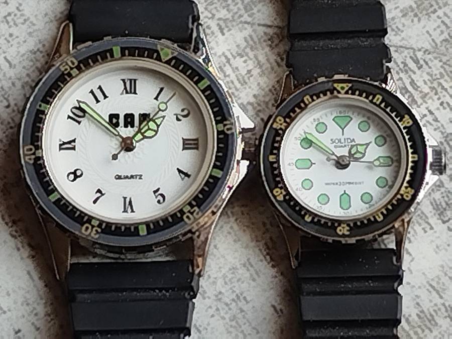 MENS AND LADIES WATCH SET BOTH IN EXCELLENT WORKING CONDITION