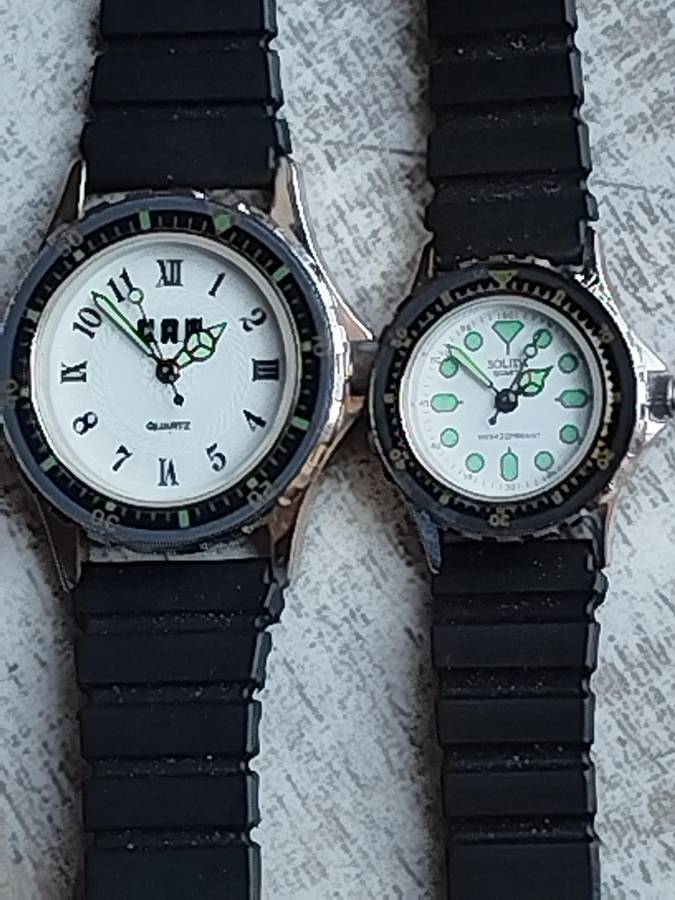 MENS AND LADIES WATCH SET BOTH IN EXCELLENT WORKING CONDITION