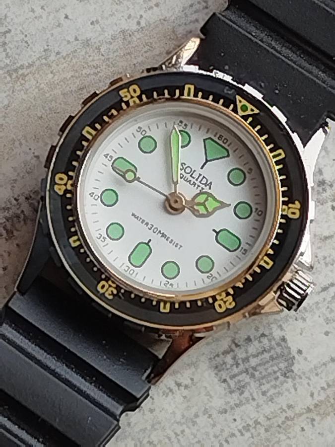MENS AND LADIES WATCH SET BOTH IN EXCELLENT WORKING CONDITION