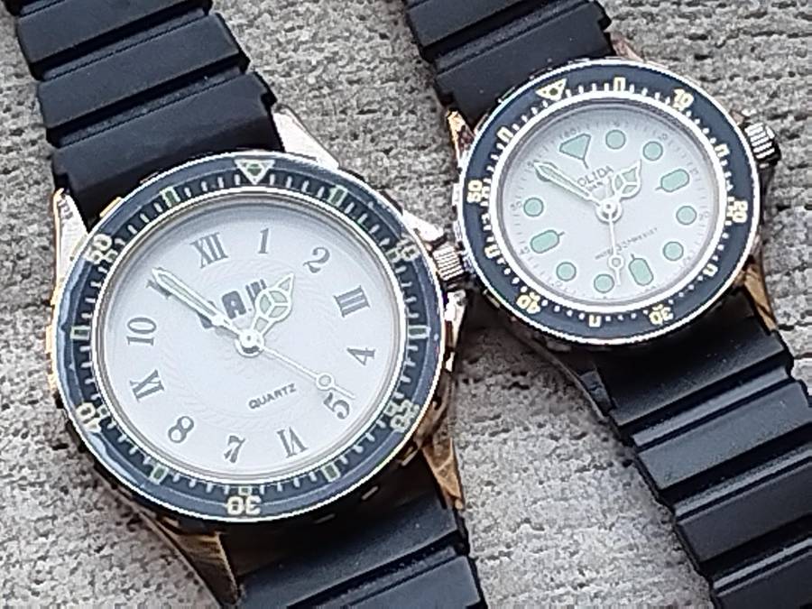 MENS AND LADIES WATCH SET BOTH IN EXCELLENT WORKING CONDITION