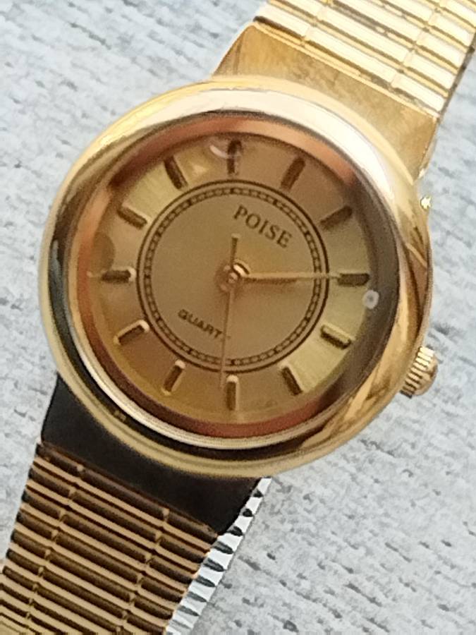 LADIES ALL GOLD POISE WATCH IN EXCELLENT WORKING CONDITION