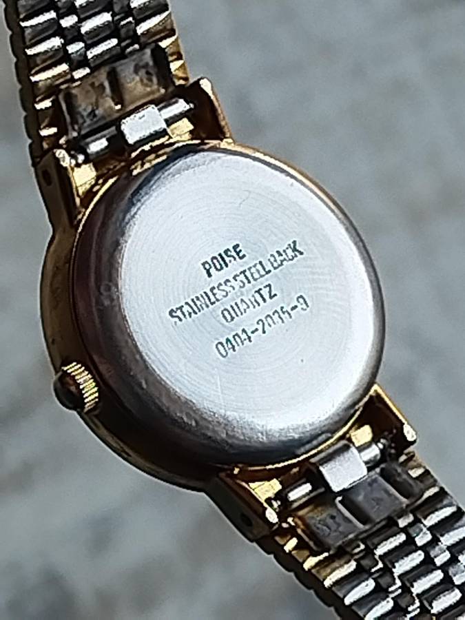 LADIES ALL GOLD POISE WATCH IN EXCELLENT WORKING CONDITION