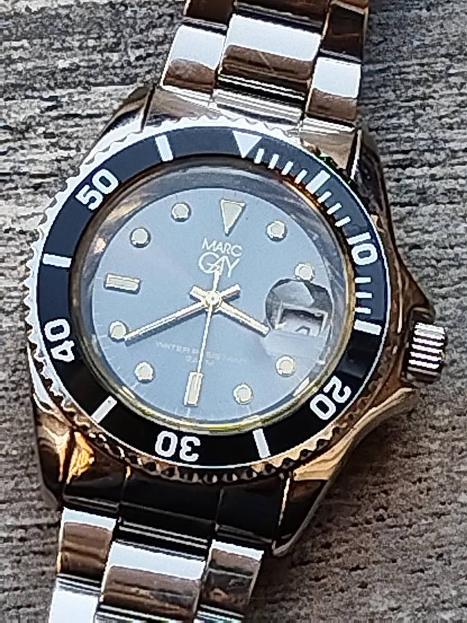 MENS MARC GAY WATCH WITH ROTATING BEZEL IN EXCELLENT WORKING CONDITION