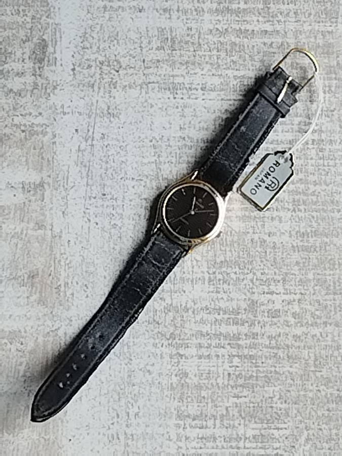 LADIES ROMANO GOLD PLATED WATCH IN EXCELLENT WORKING CONDITION