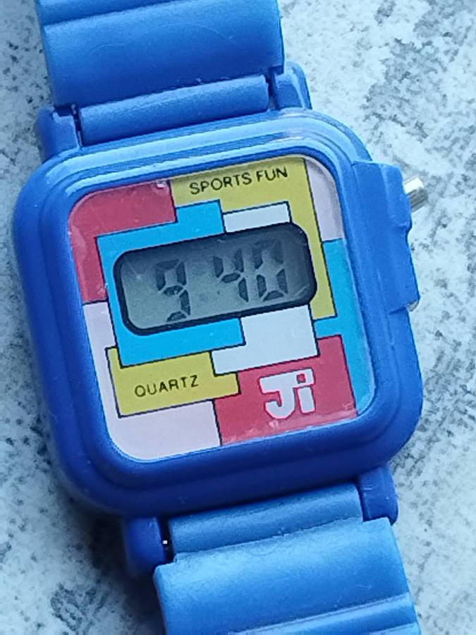 LADIES/GIRLS VINTAGE WATCHES ALL IN EXCELLENT WORKING CONDITION - BIDDING FOR ALL 3 WATCHES