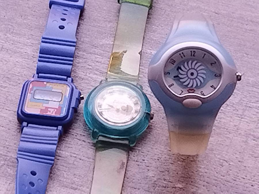 LADIES/GIRLS VINTAGE WATCHES ALL IN EXCELLENT WORKING CONDITION - BIDDING FOR ALL 3 WATCHES