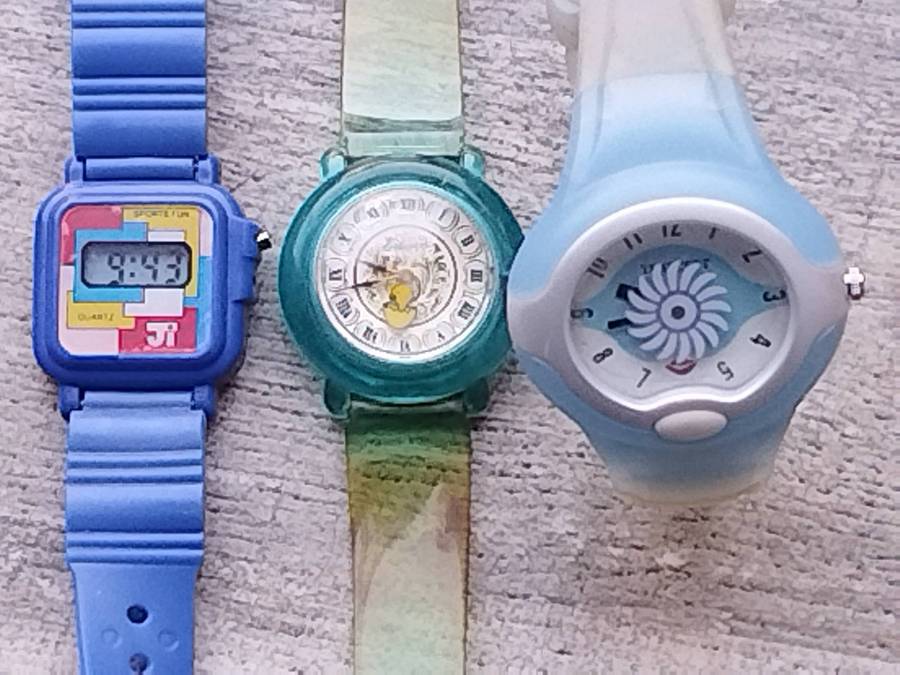 LADIES/GIRLS VINTAGE WATCHES ALL IN EXCELLENT WORKING CONDITION - BIDDING FOR ALL 3 WATCHES