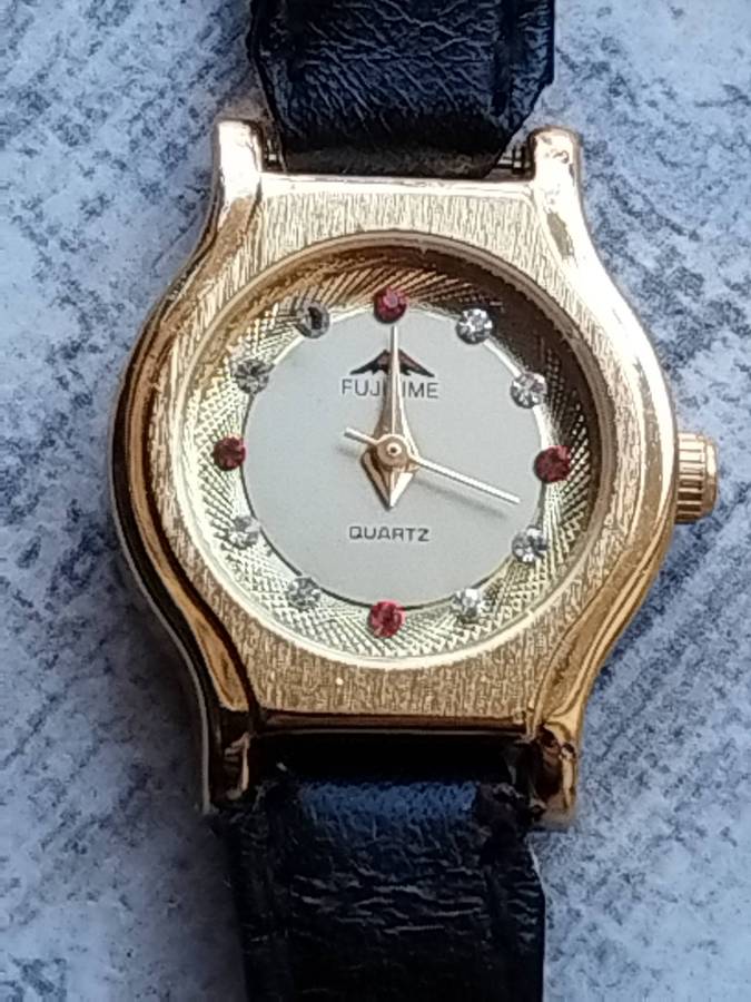 LADIES WATCH COLLECTION ALL IN EXCELLENT WORKING CONDITION - BIDDING FOR ALL 3 WATCHES