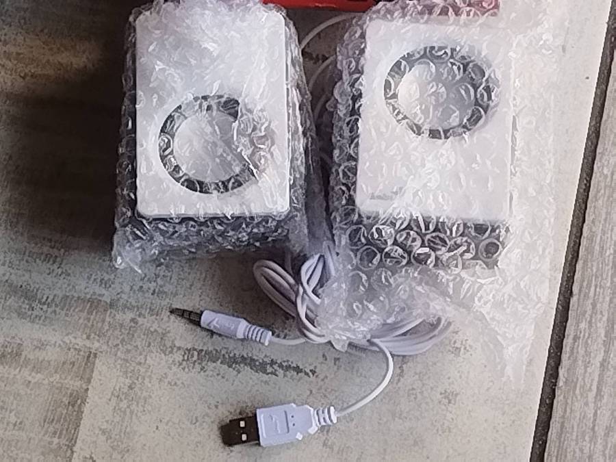 GENIUS SP-Q120 USB POWERED COMPUTER SPEAKERS - UNUSED STILL IN BOX