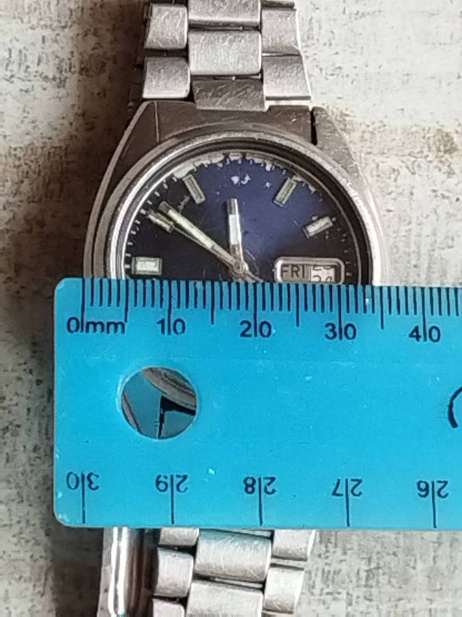 MENS SEIKO 7009-3040 AUTOMATIC WATCH