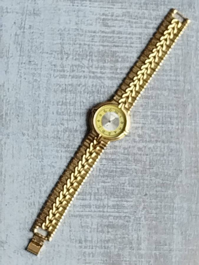 MENS SEIKQ GOLD WATCH IN EXCELLENT WORKING CONDITION