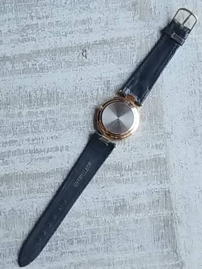 LADIES WINCENT GOLD WATCH IN EXCELLENT WORKING CONDITION
